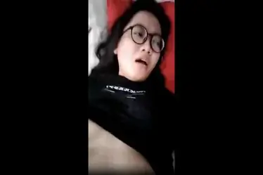 Dokumentasi Gadis Kacamata Semok Live Kasur